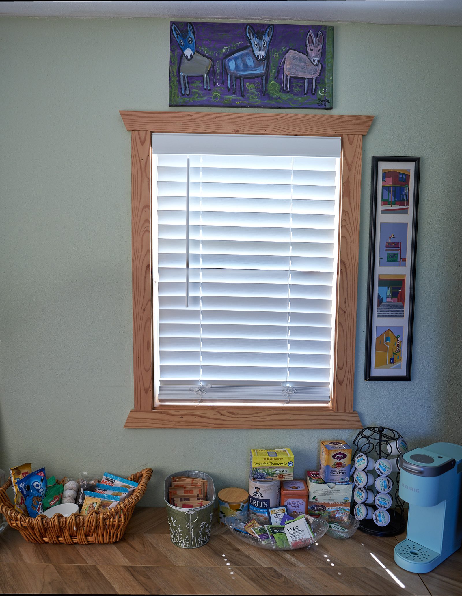 Club house · Kitchenette with Laundry
