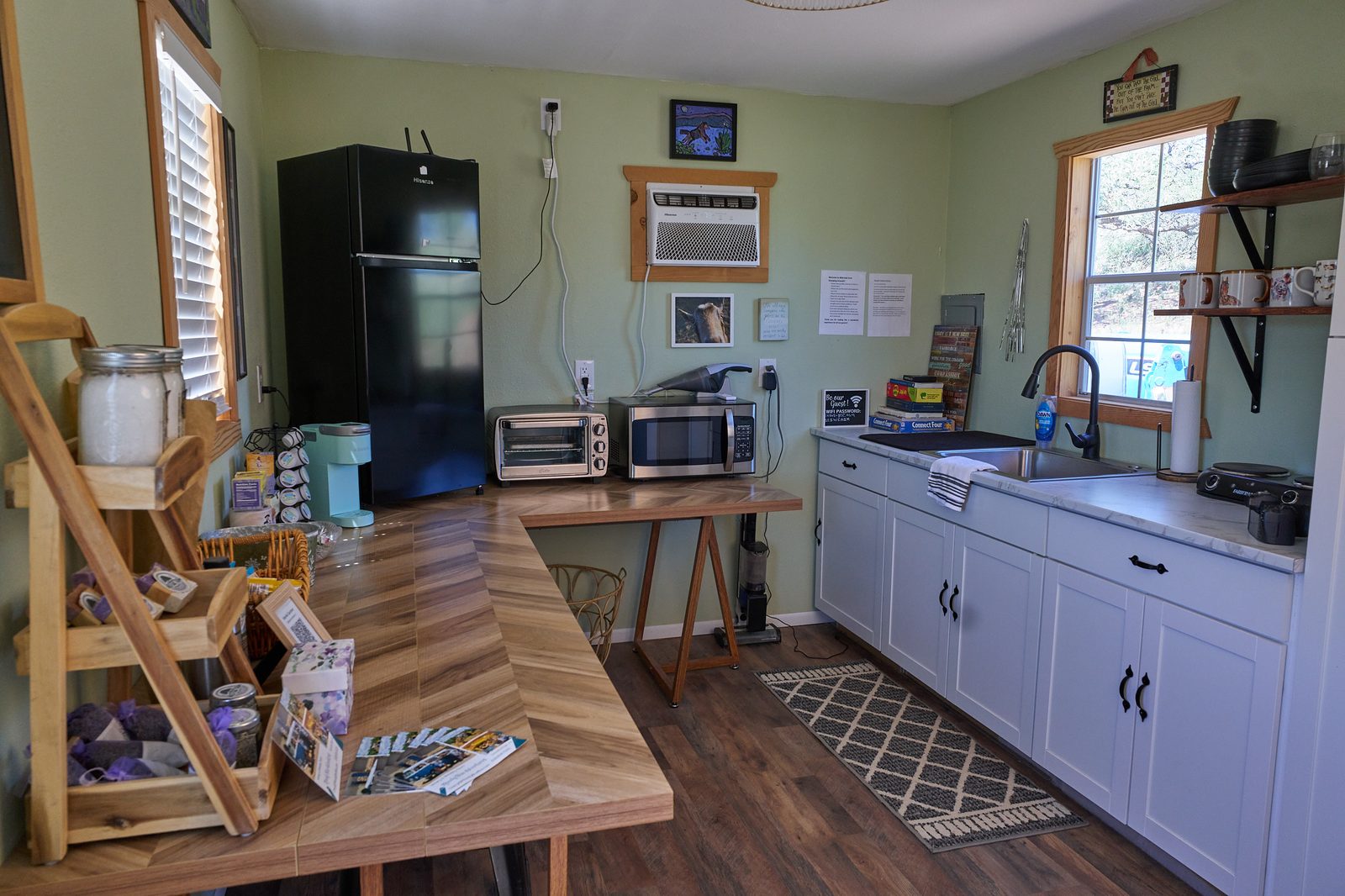 Club house · Kitchenette with Laundry