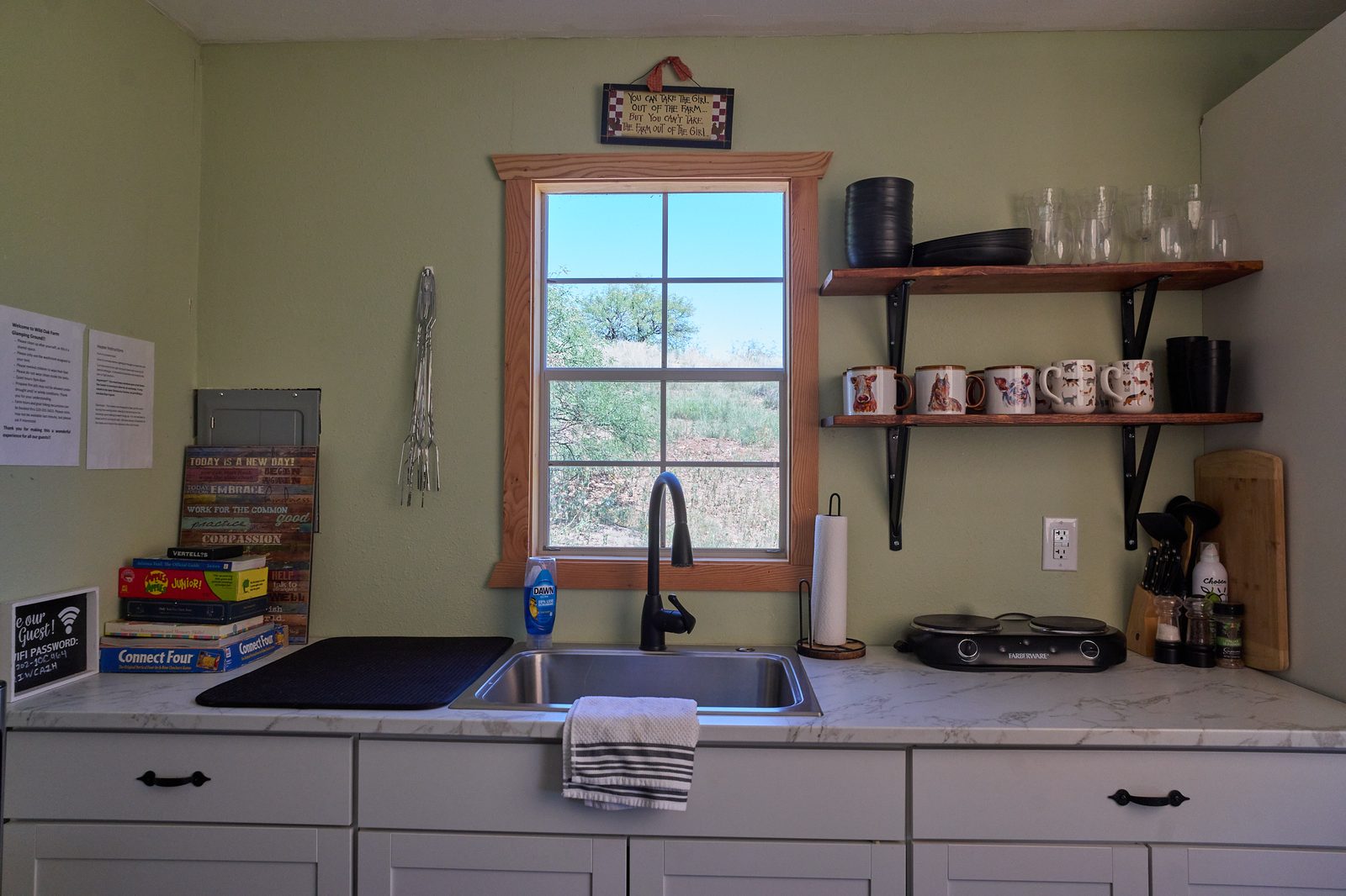 Club house · Kitchenette with Laundry